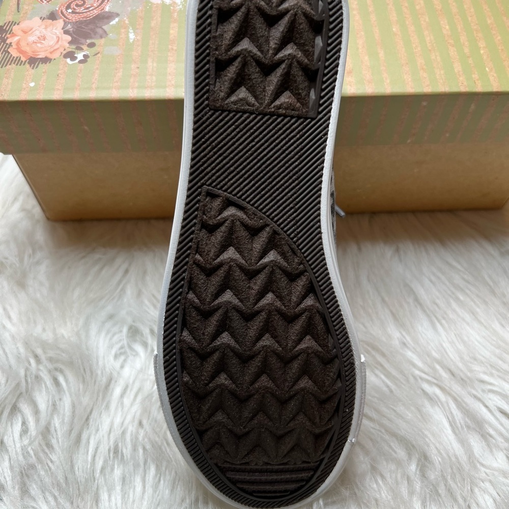 Very G Cosmic Leopard Sneakers - Picture 4 of 6